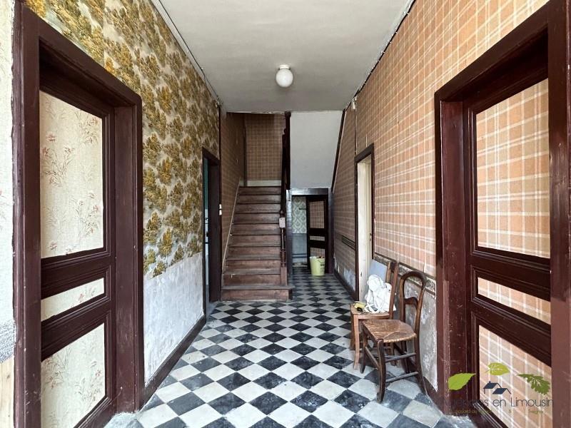 Purchase: House (87130)