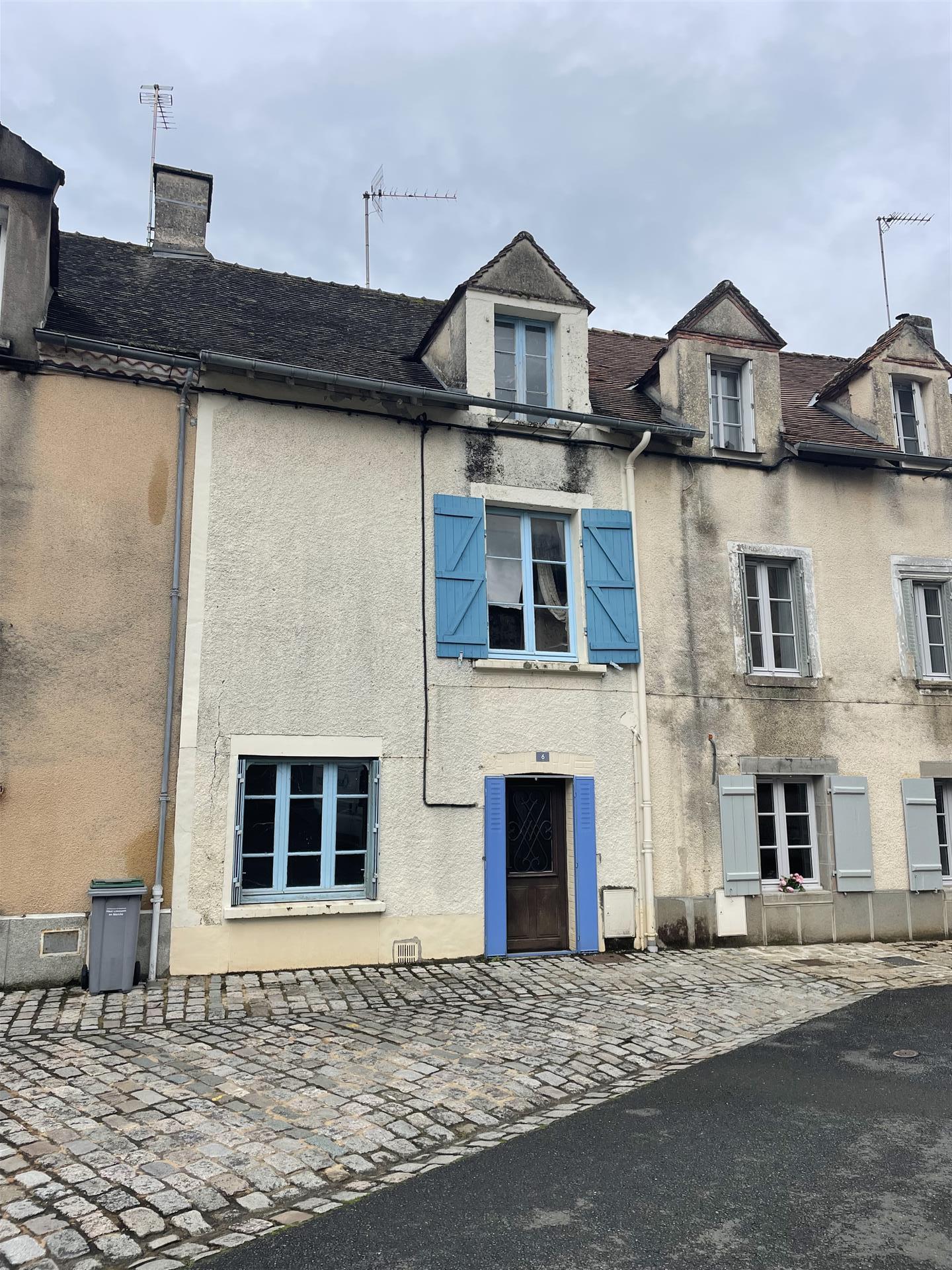 Charming 2 bedroom house for sale