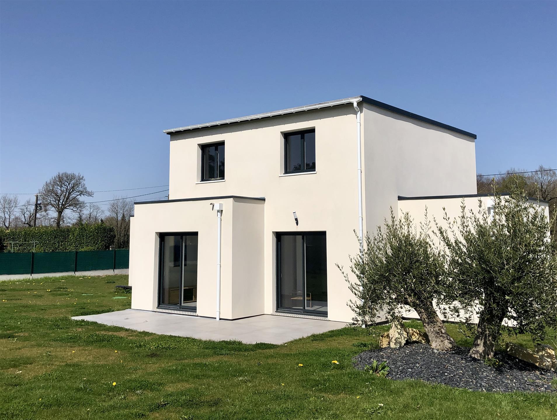 500M² Plot in Tour-du-Parc – Build Your 4-Bedroom Villa Near the Coast
