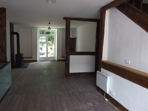 No expenses spared: Excellent renovation of this 3 bedroom property