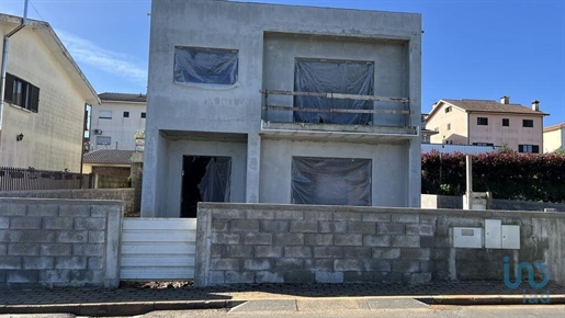 Construction land with 3 Rooms in Freixo de Cima e de Baixo with 176,00 m²