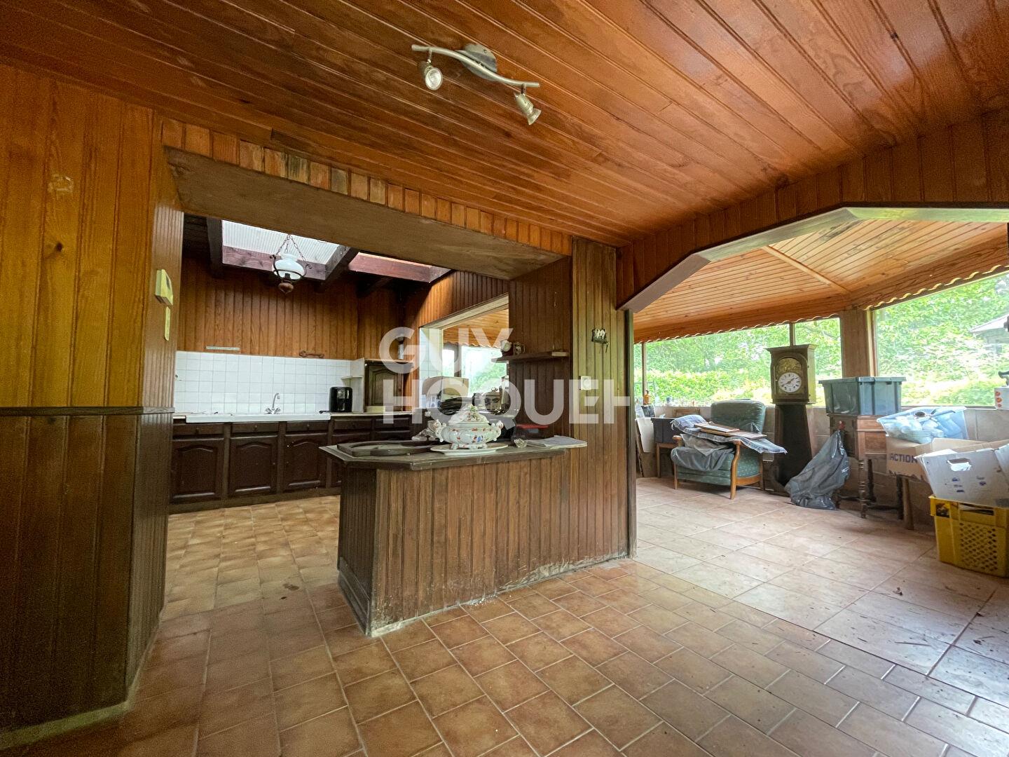 Compra: Vivenda (64300)