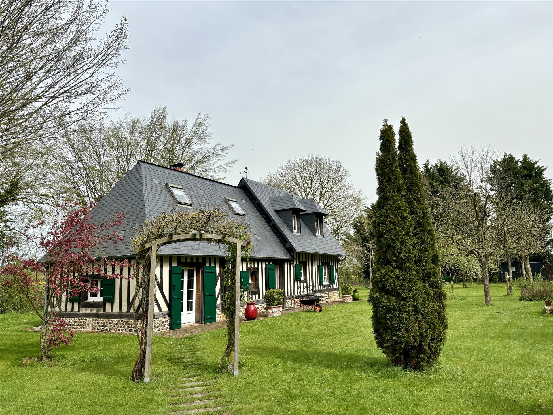 Charmigt hus i Normandie