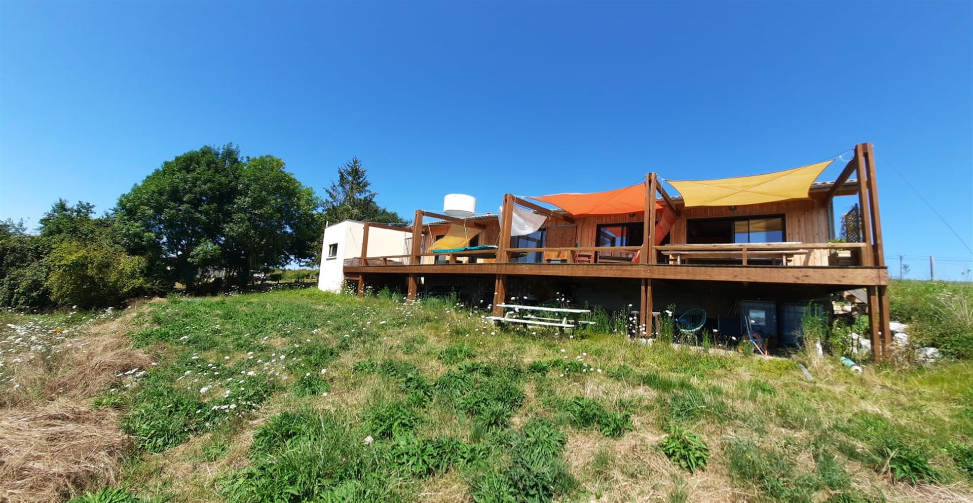 Architektova vila s panoramatickým výhledem na Pyreneje