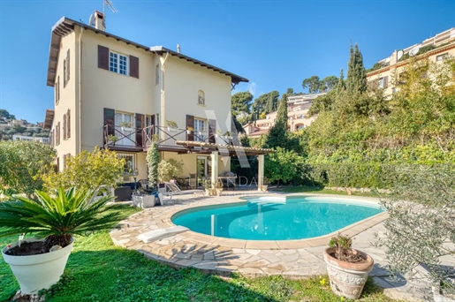 Roquebrune Cap Martin - appartement/villa 6 pièces 142 m2 terrasse piscine parkings
