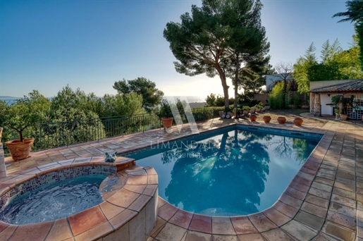 Roquebrune Cap Martin - Torraca - Property 230 sqm, land 4 200 sqm, swimming pool, jacuzzi