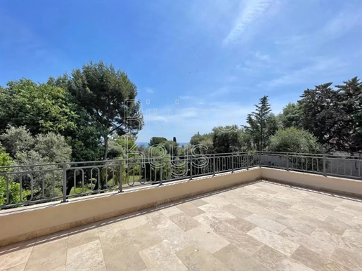 Antibes Rostagne: Renovated villa, sea view, swimming pool, 5 bedrooms