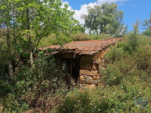 Construction land in Pedrógão Grande with 1917,00 m²