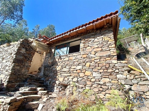 Traditional house with 2 Rooms in Pedrógão Grande with 52,00 m²