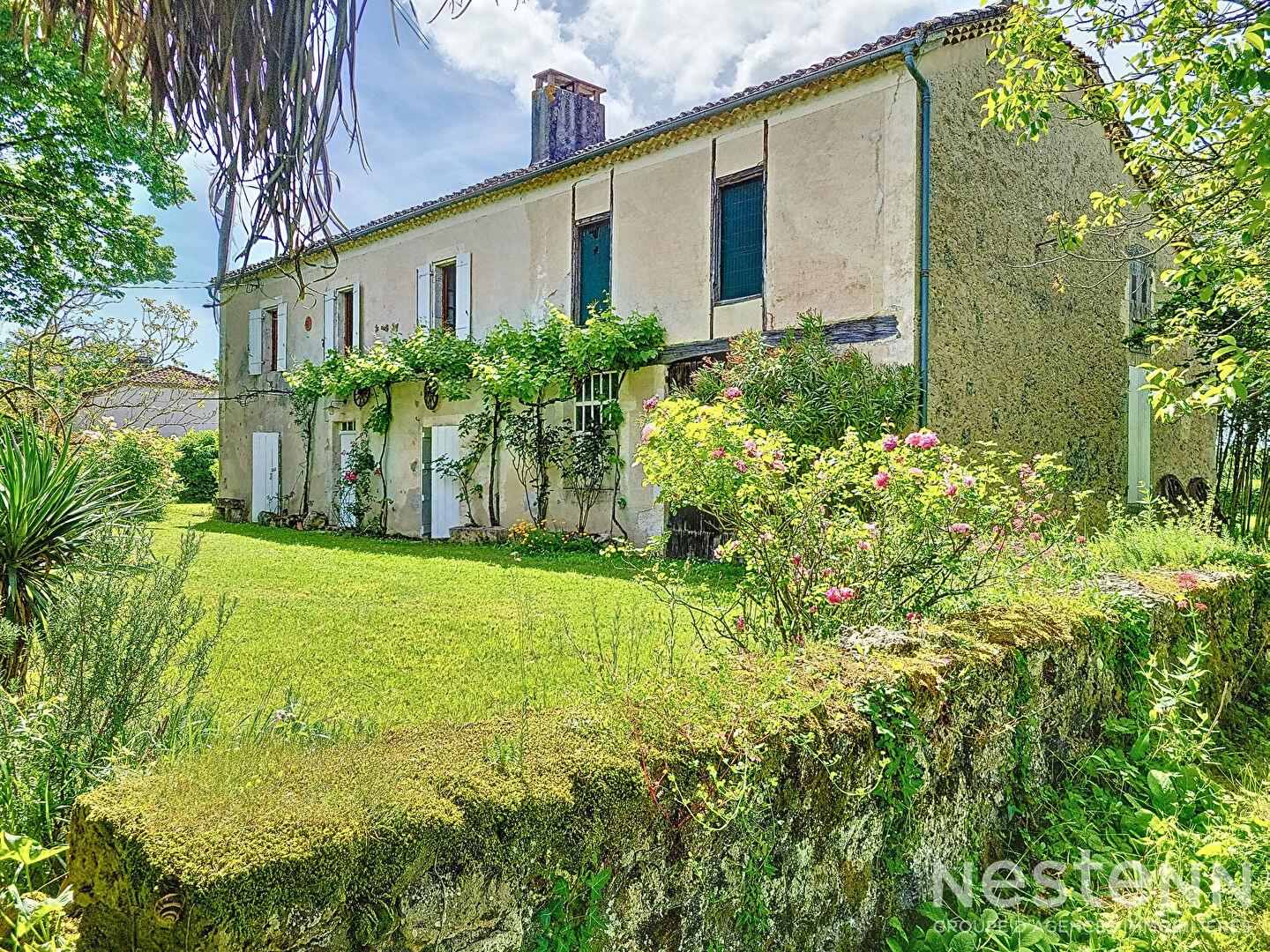 For Sale Stone house of 210 m² with garden and outbuildings between Condom and Nérac