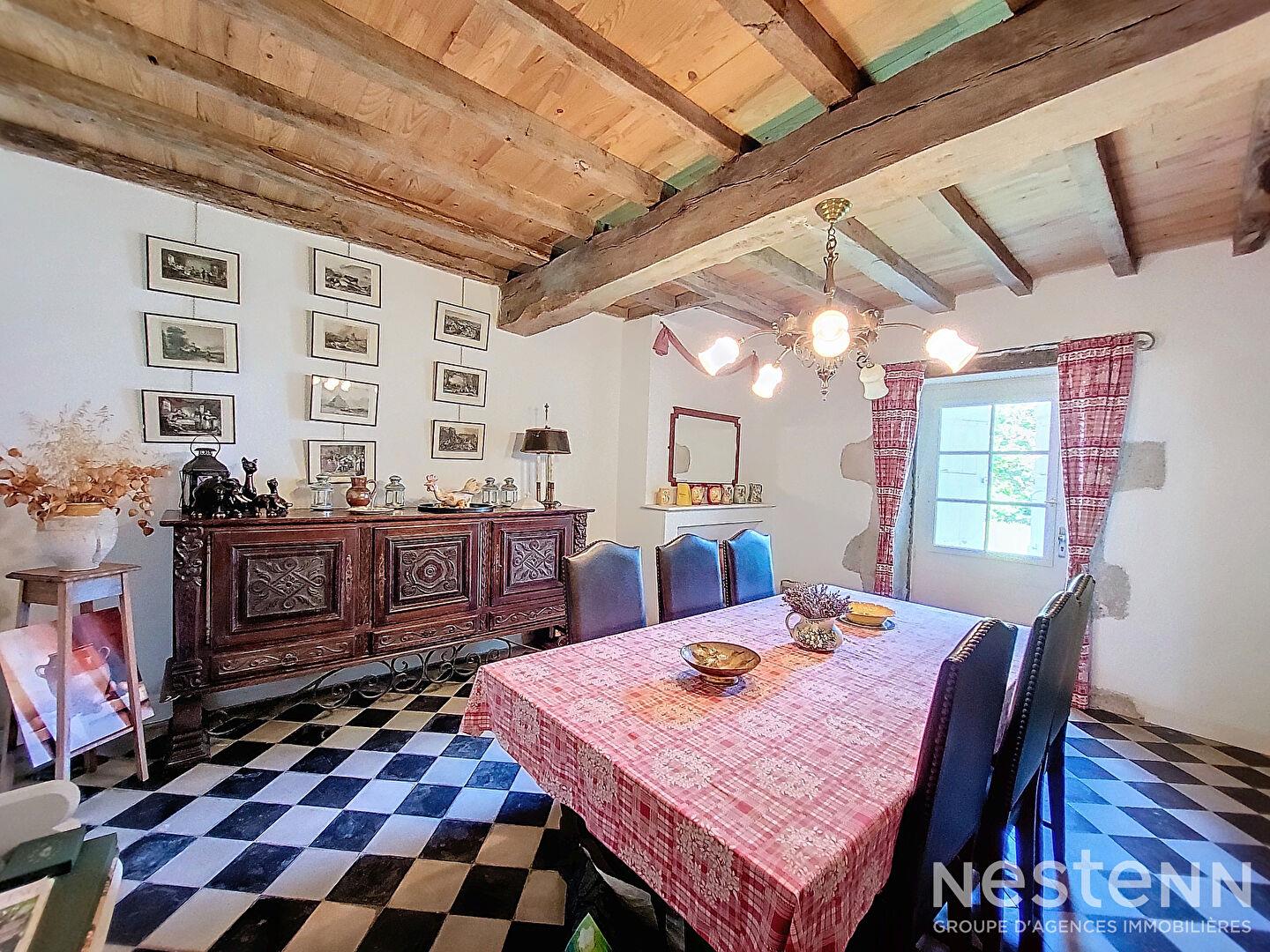 For Sale Stone house of 210 m² with garden and outbuildings between Condom and Nérac