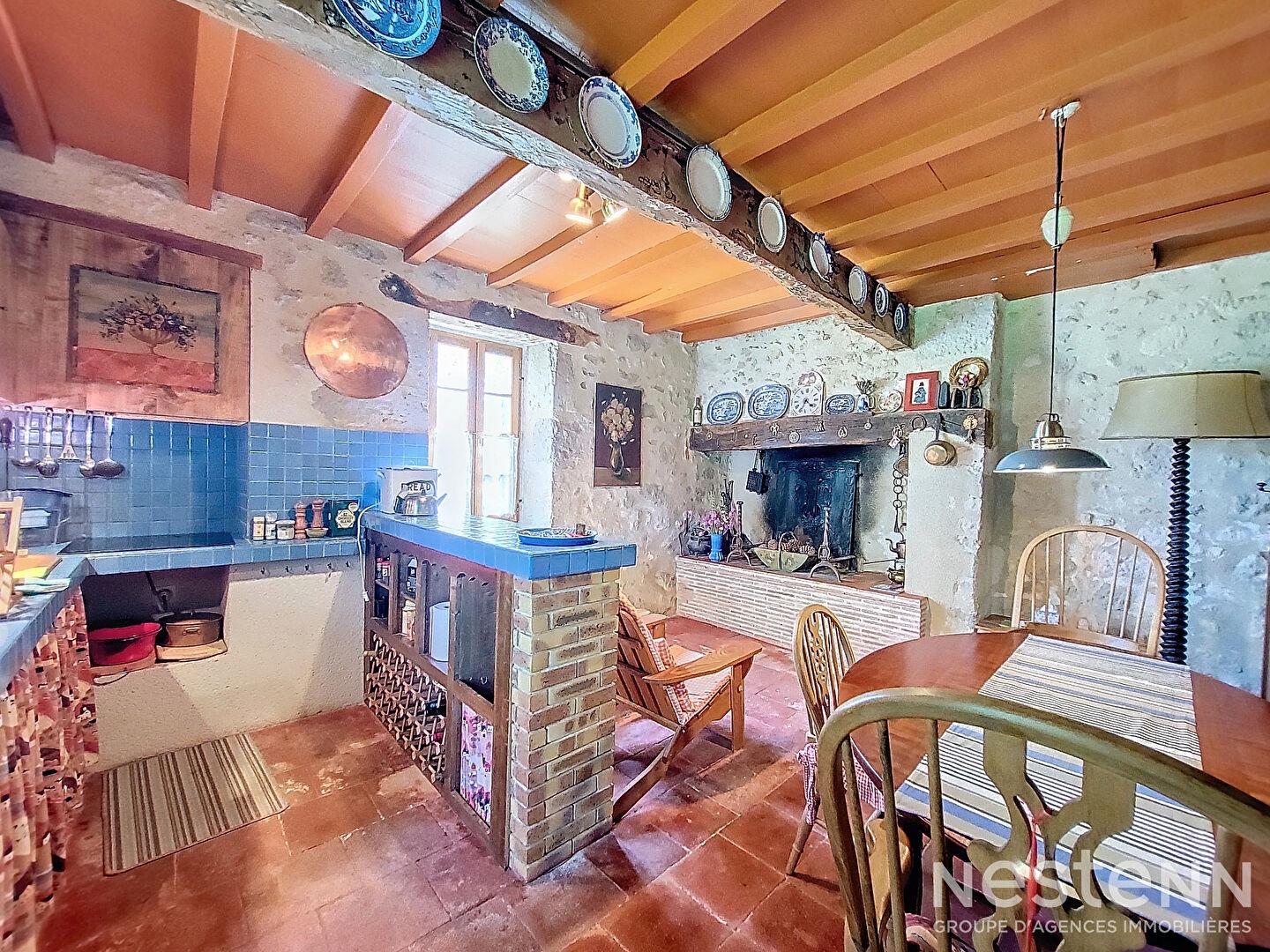 For Sale Stone house of 210 m² with garden and outbuildings between Condom and Nérac