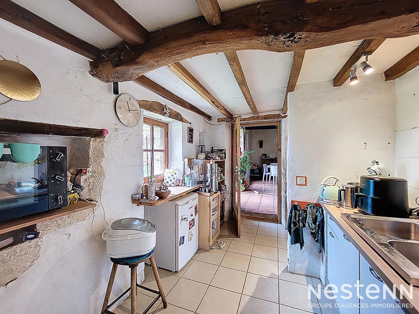For Sale Stone house of 164 m² with outbuilding of 120 m² and large plot of land in a hamlet