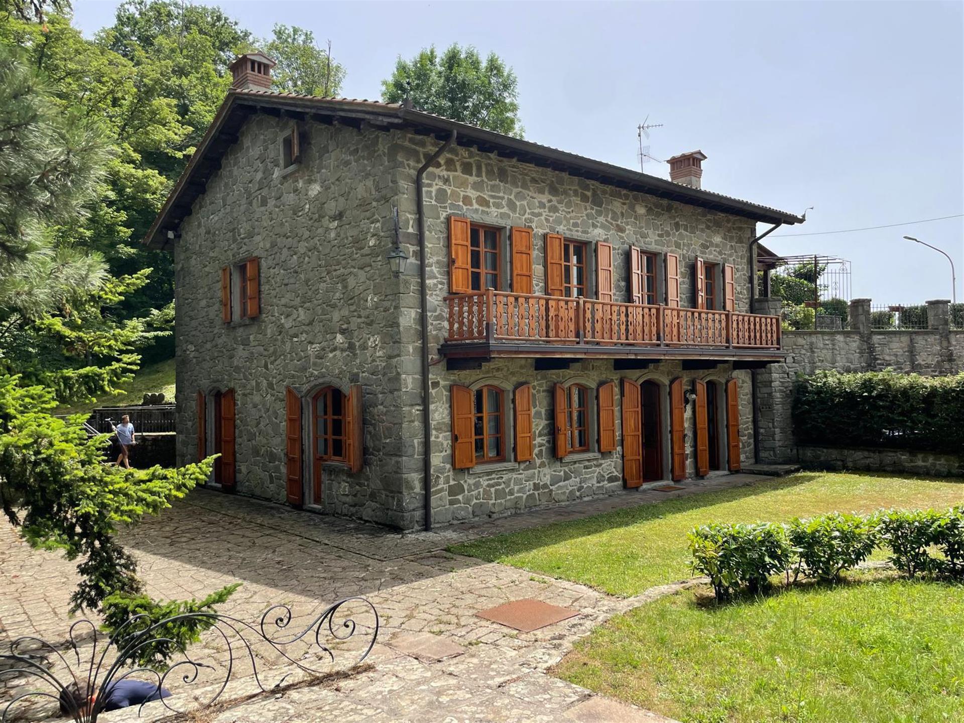 The single-family stone villa in the Casentino Forests National Park