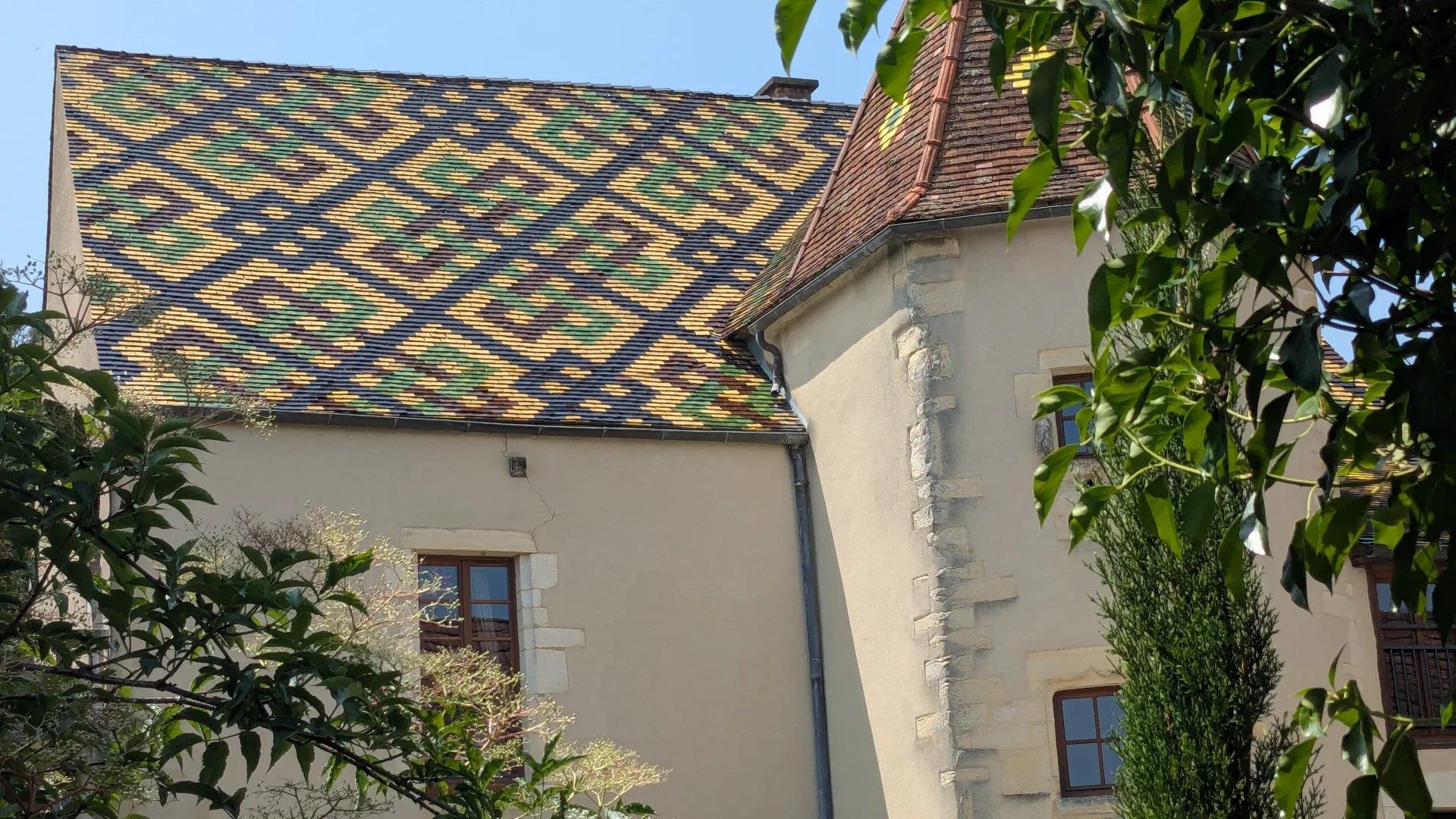 Maison d’hôtes de caractère avec piscine et tennis, proche Dijon