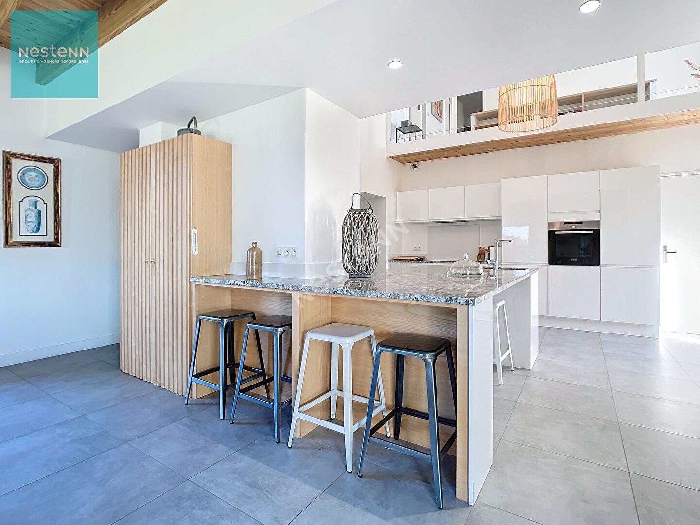 Corps de ferme rénové, 386 m², parc arboré de 8000m², 5 min. De Villefranche de Lauragais