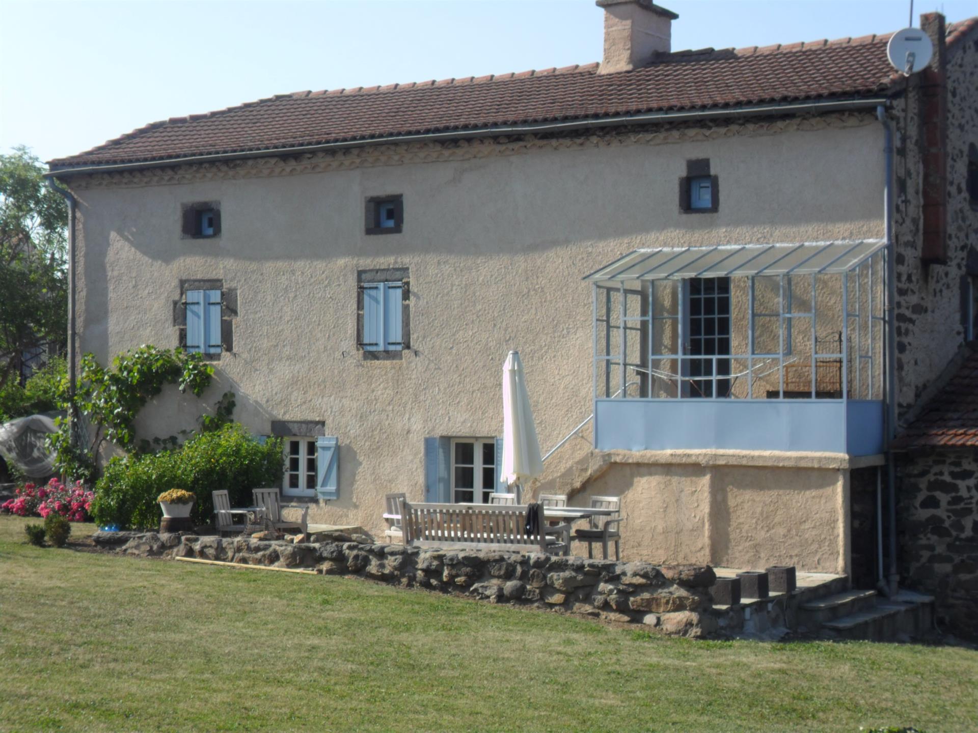 Renovated farmhouse in Labousseleuf