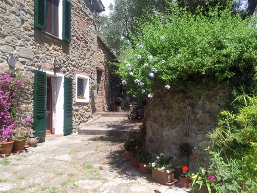Селска къща на хълмовете на Лампоречио - Пистоя Тоскана