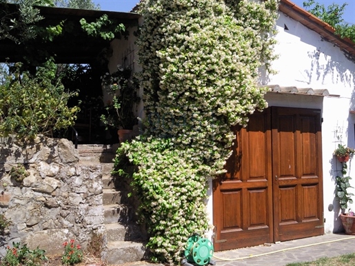Селска къща на хълмовете на Лампоречио - Пистоя Тоскана