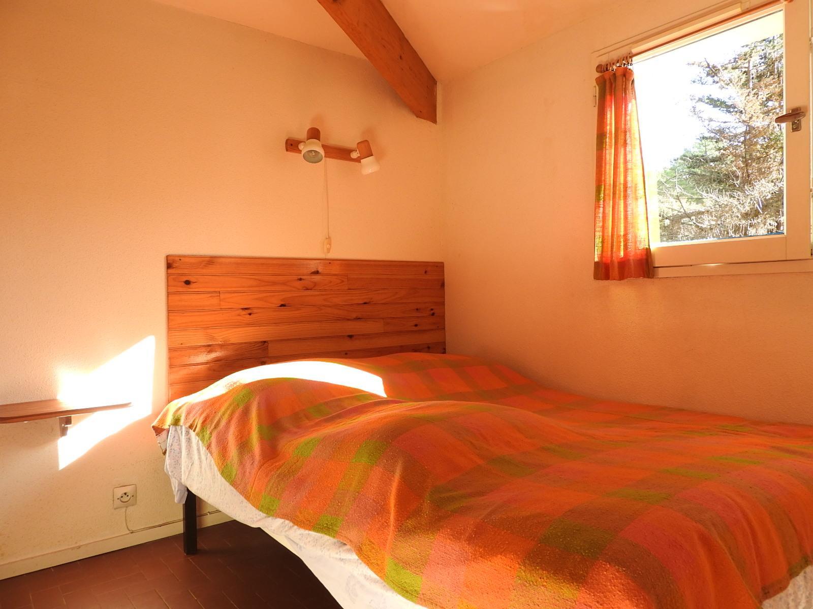 For sale Lacanau-Océan pavilion with 2 bedrooms swimming pool, Agence Brussol Real Estate residence