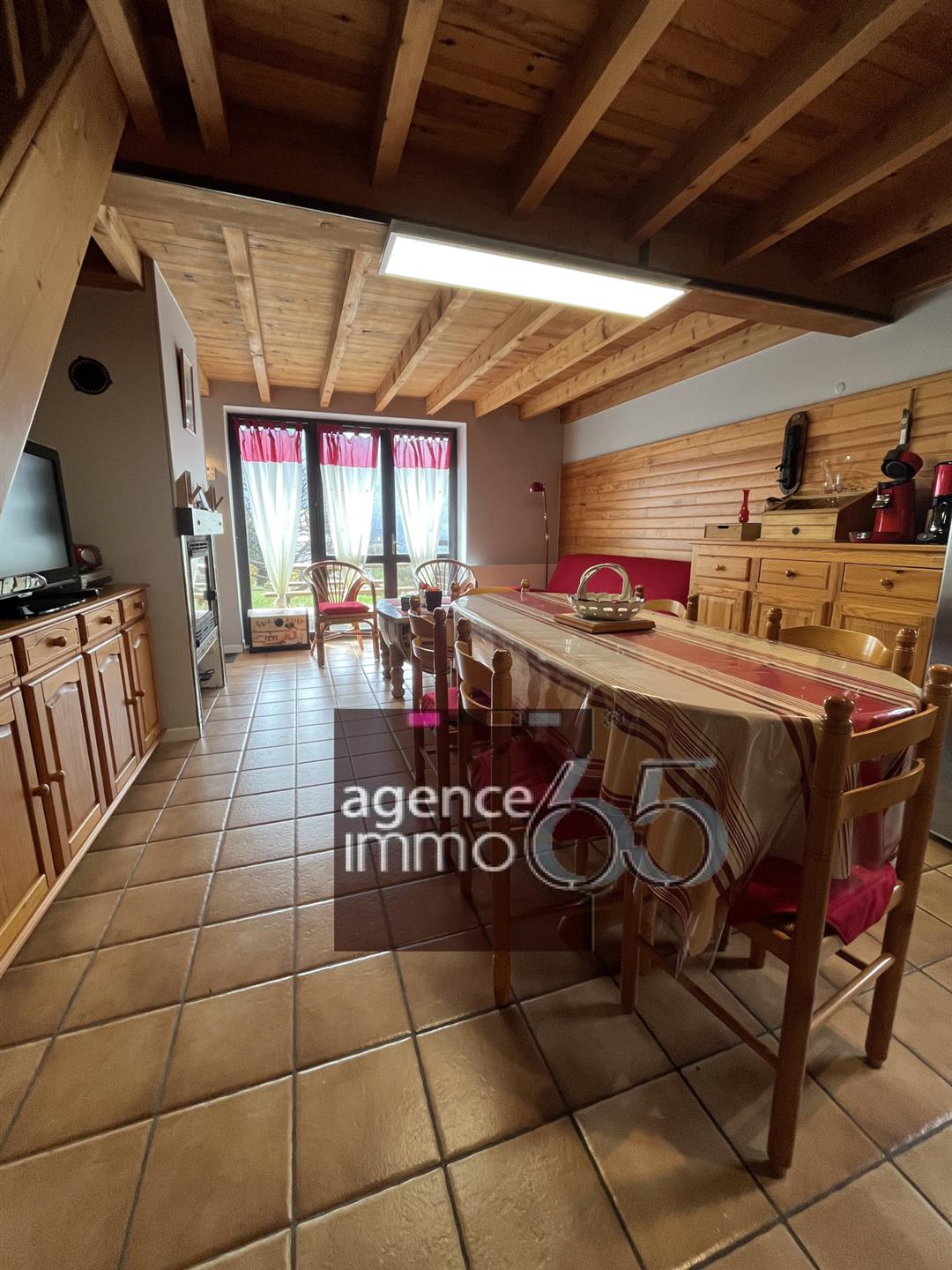 Cottage in small condominium