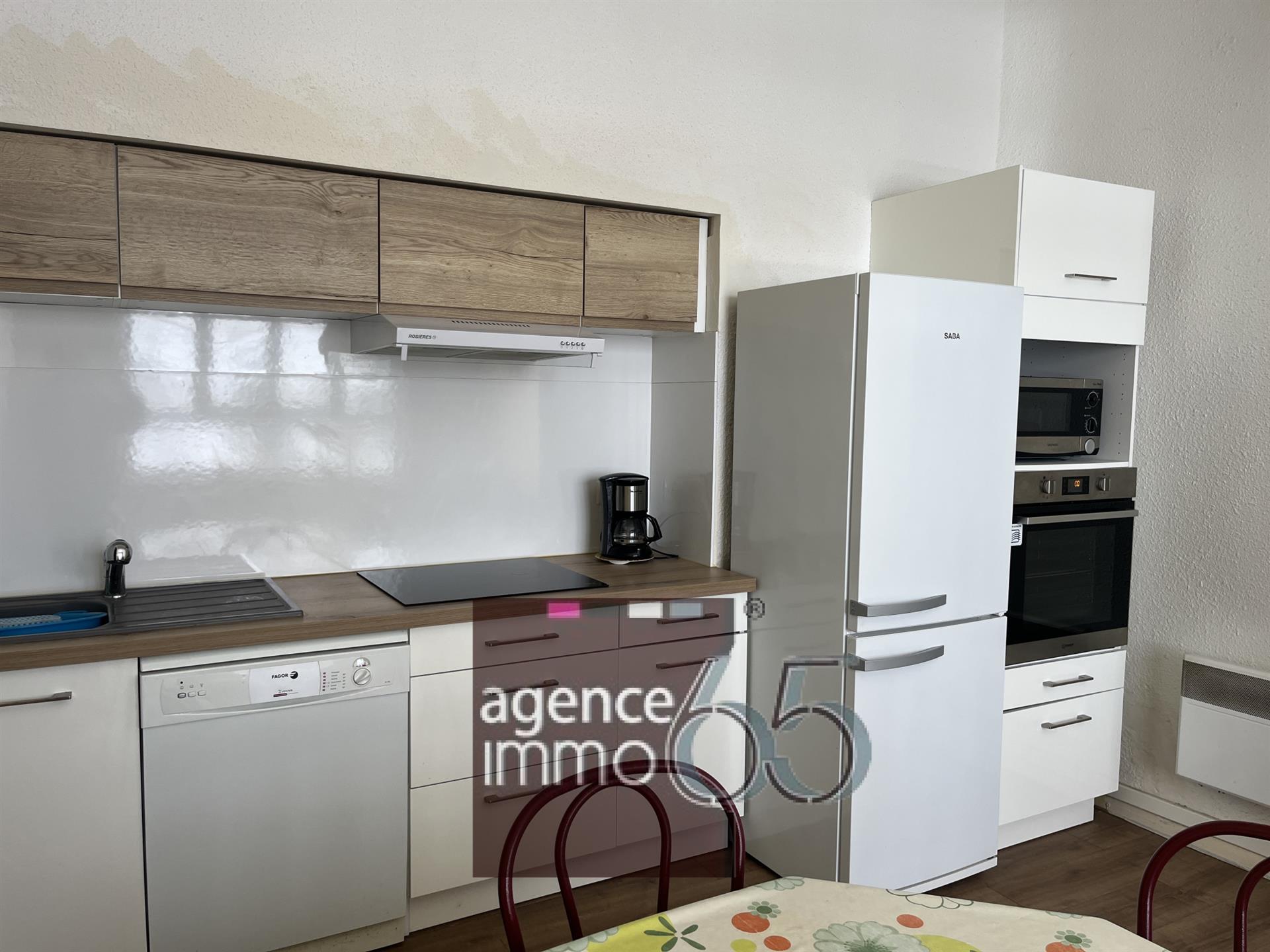 Purchase: Apartment (65120)