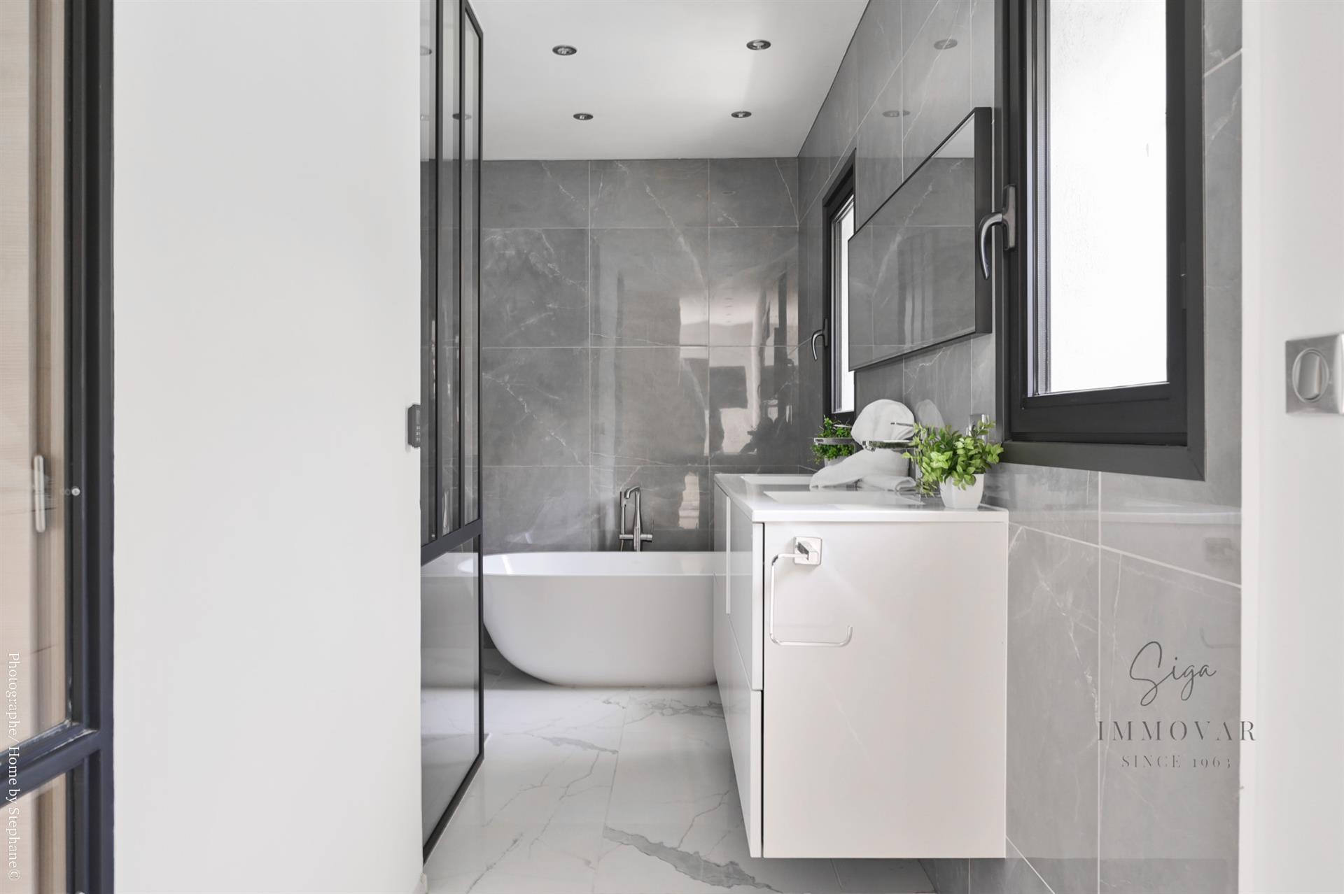 Prachtige villa van 233 m2 met zwembad - 25