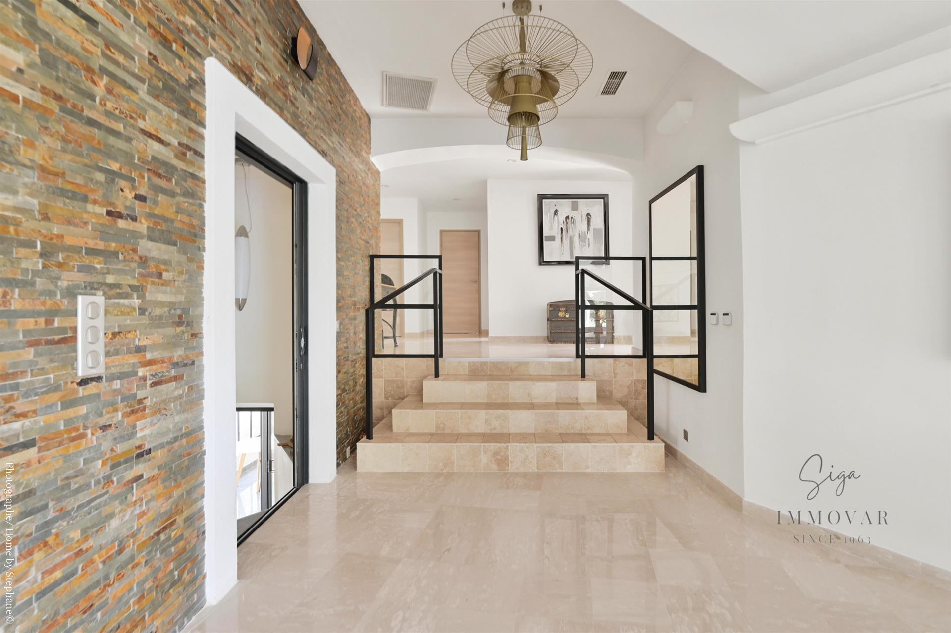 Prachtige villa van 233 m2 met zwembad - 8