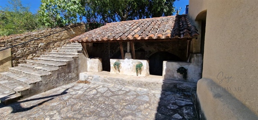 Old Wine Property With 11 Rooms