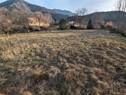 Superb building land with unobstructed views of the mountains