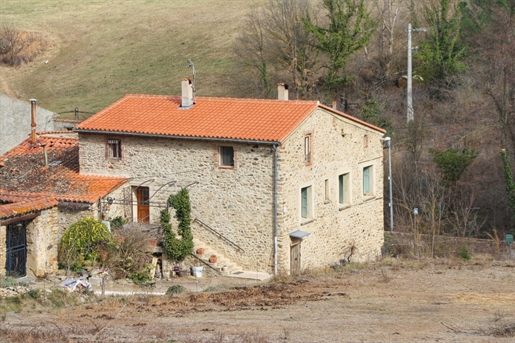 Magnificent stone farmhouse renovated with respect for materials