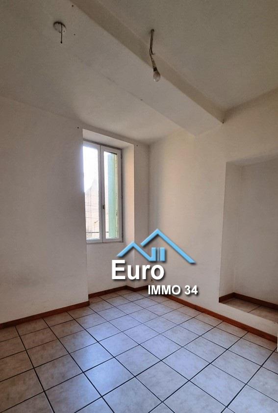 Atypical village house of 150 m² with garage