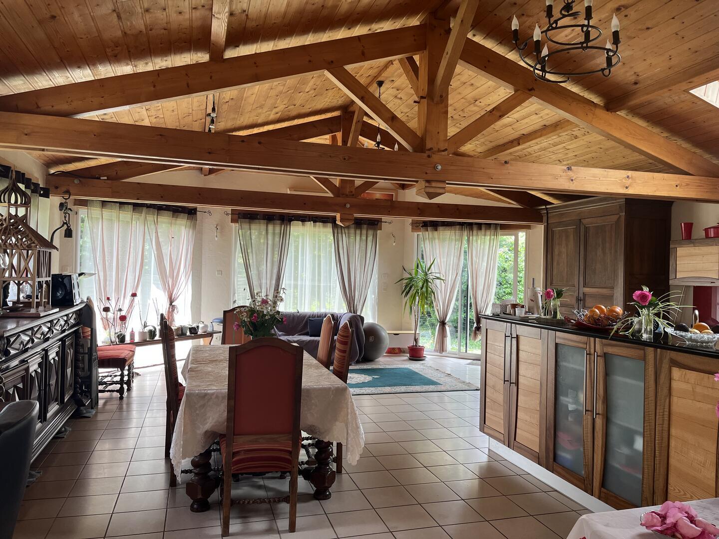 Single storey house - 170 m² – Figeac sector