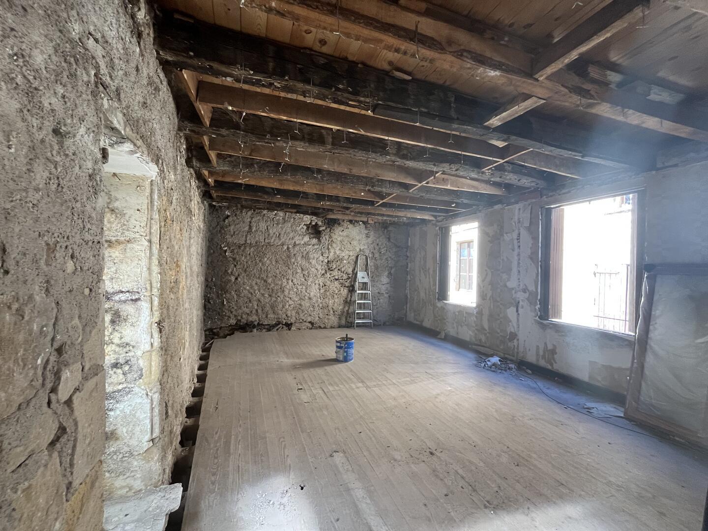 Building to be restored in the historic centre