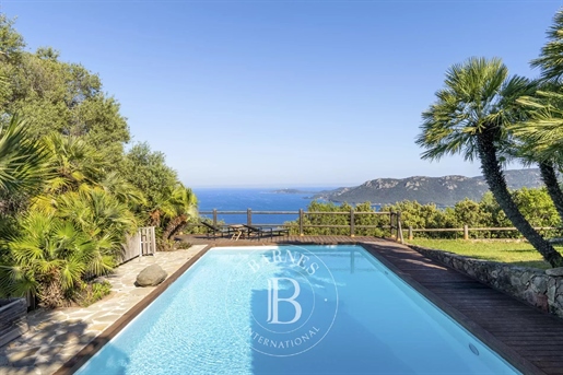 Porto Vecchio - Domaine de Marina di Fiori - Propriété vue mer panoramique sur le Golfe de Porto Vec