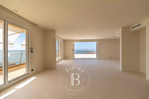 Ajaccio, Exclusive, Penthouse type T6, 4 bedrooms, panoramic sea view
