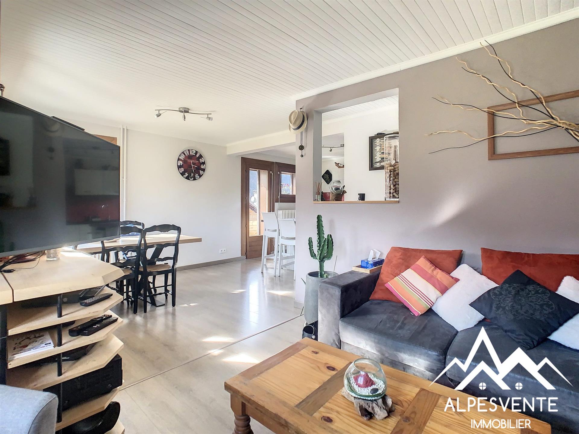 Cumpărare: Apartament (74430)