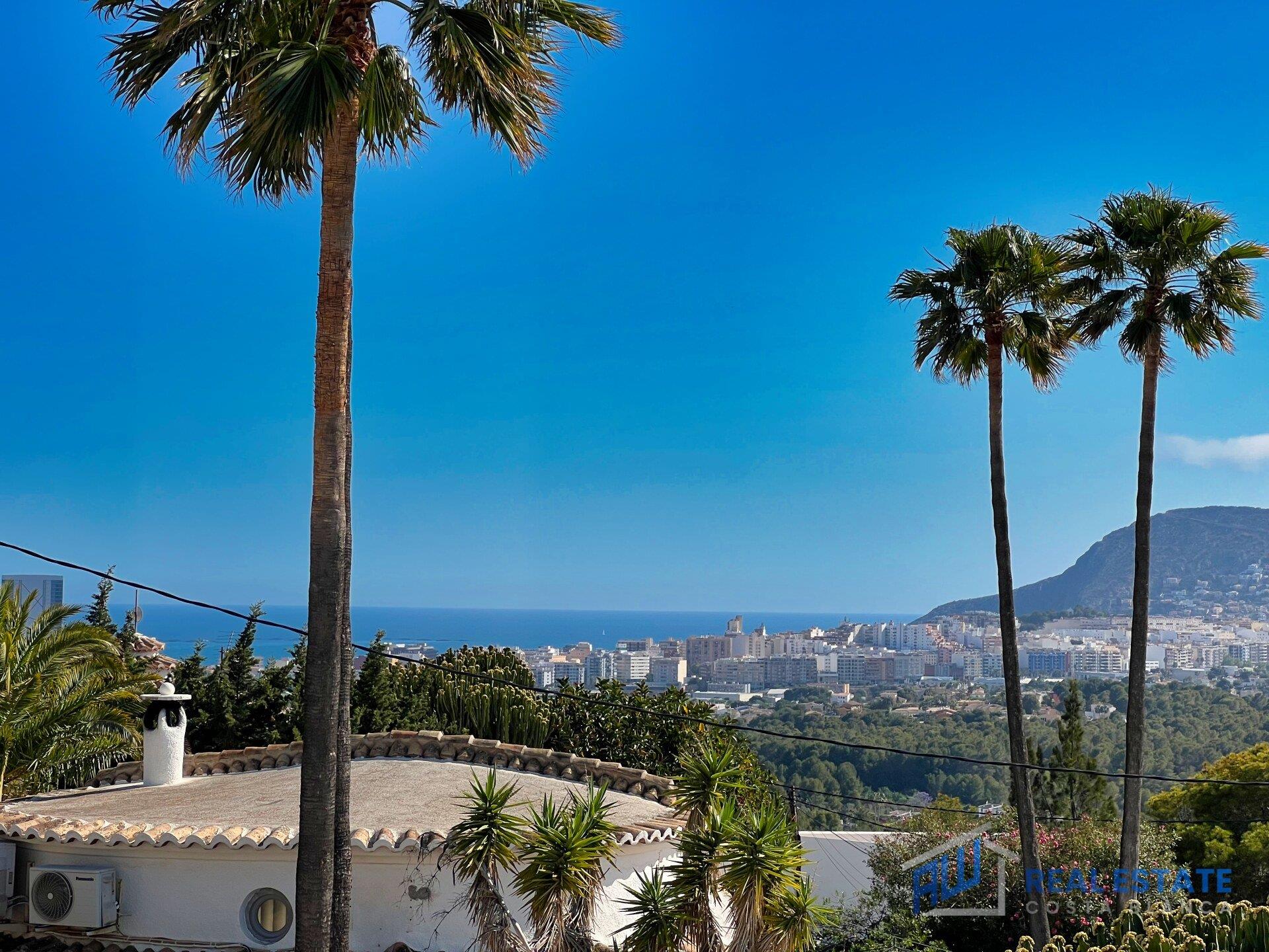 Villa rénovée avec vue sur la mer à Calpe