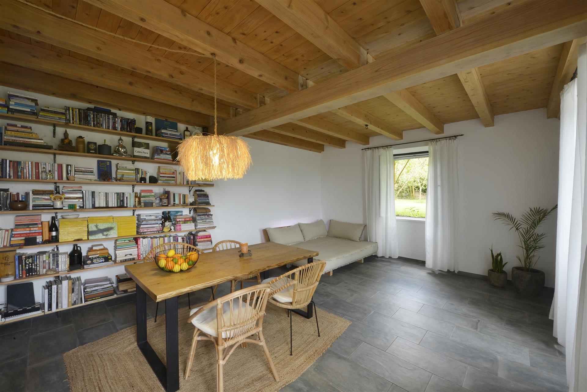 Renovated Villa w/Building Permission