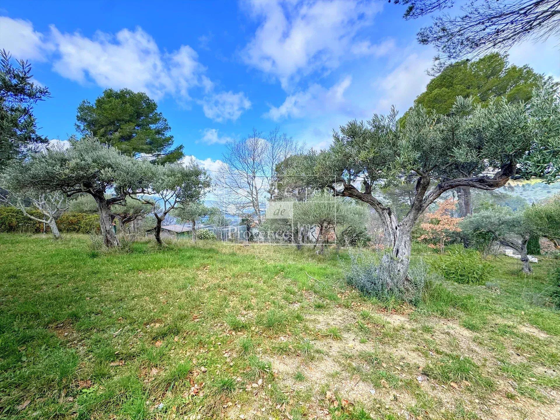 Superb building plot with unobstructed view in Salernes