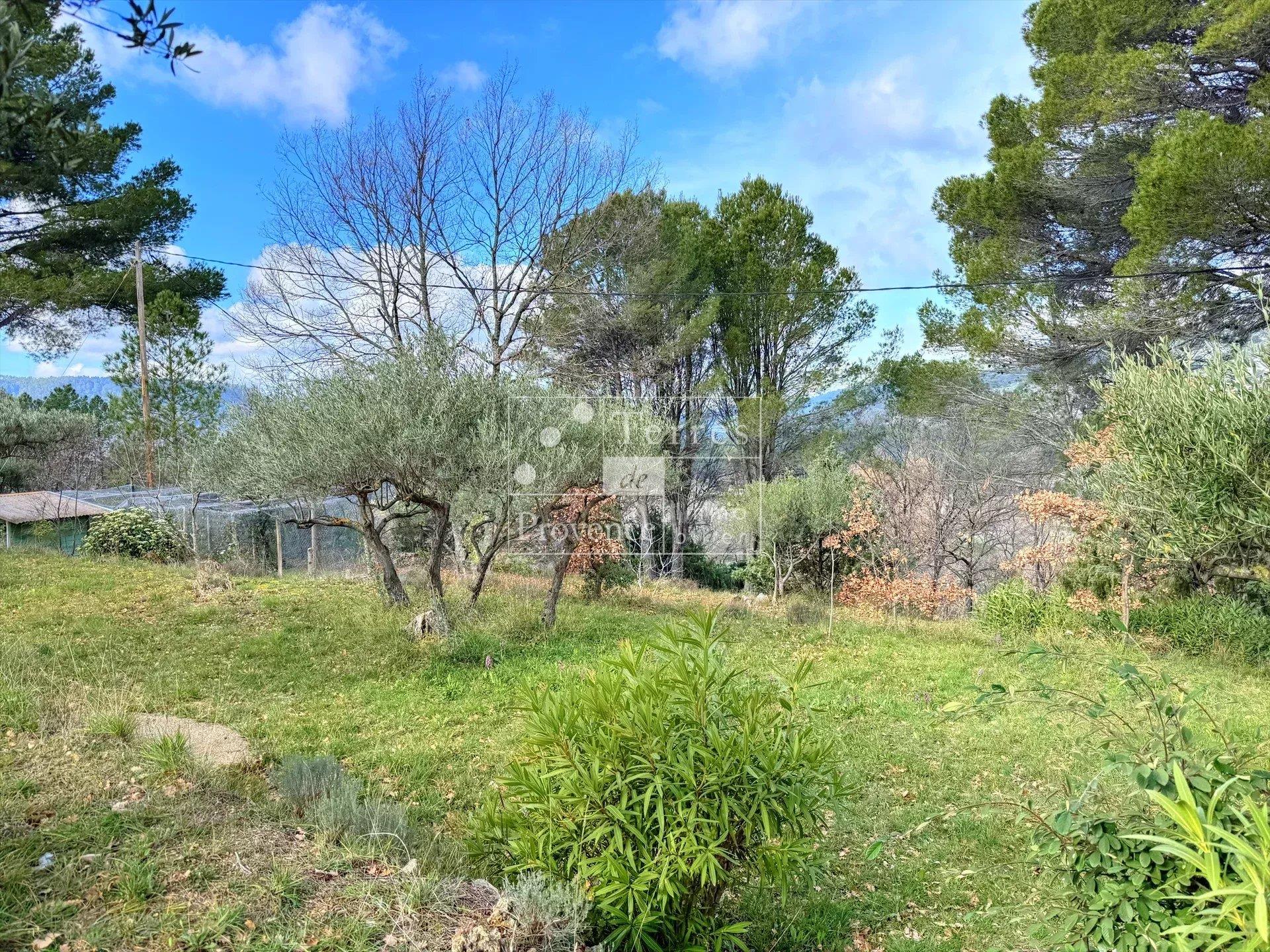 Superb building plot with unobstructed view in Salernes