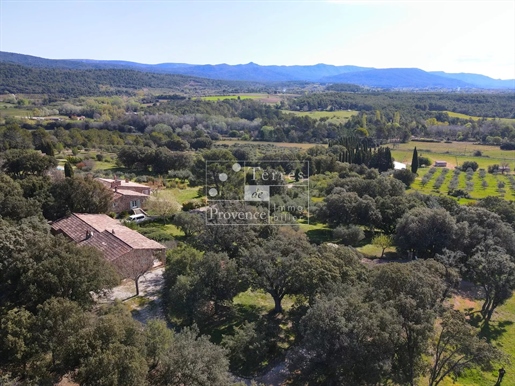 Hervorragendes, außergewöhnliches Anwesen im Herzen der Provence!
