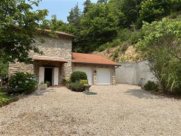 Sector Lamastre-Cheylard, House of 112m ² with 6 hectares of adjoining land