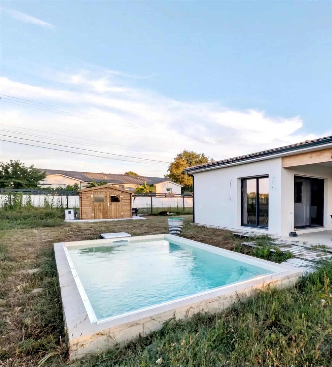 Compra: Vivenda (33210)