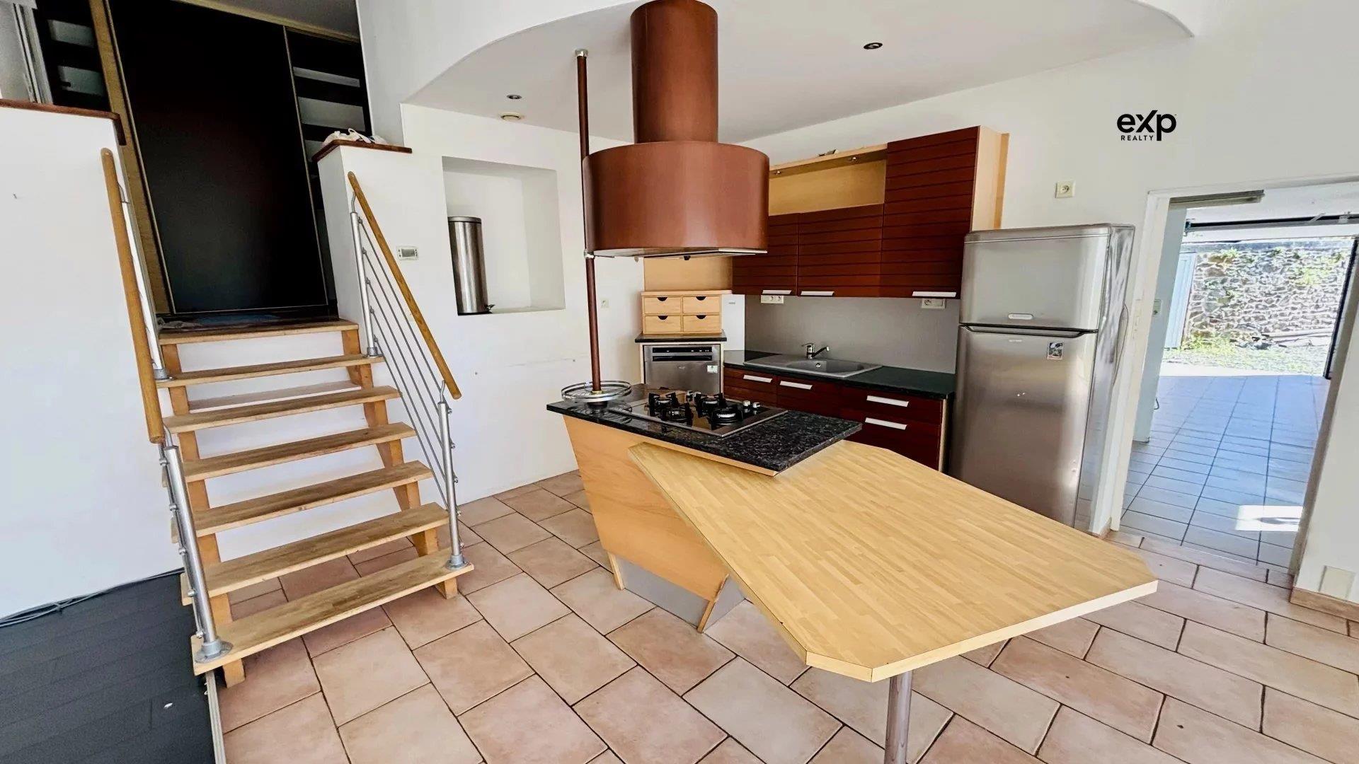 Purchase: House (53100)