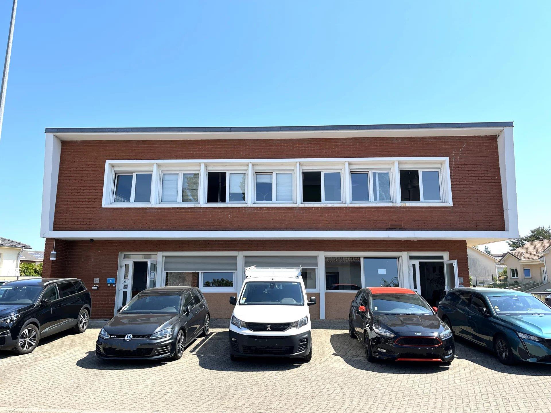 Multipurpose building in 57500 Saint-Avold.