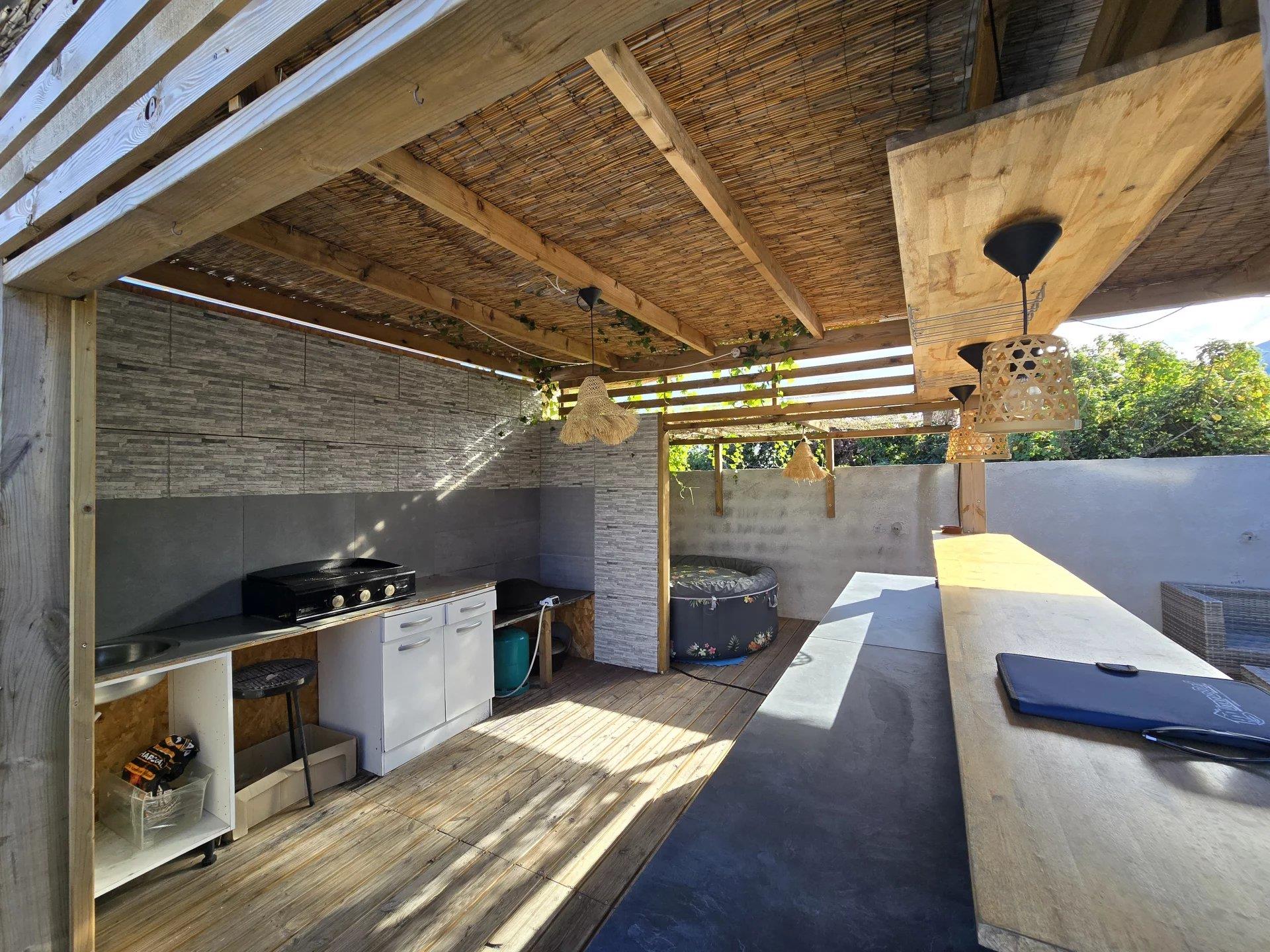 New luxury contemporary F4 villa
