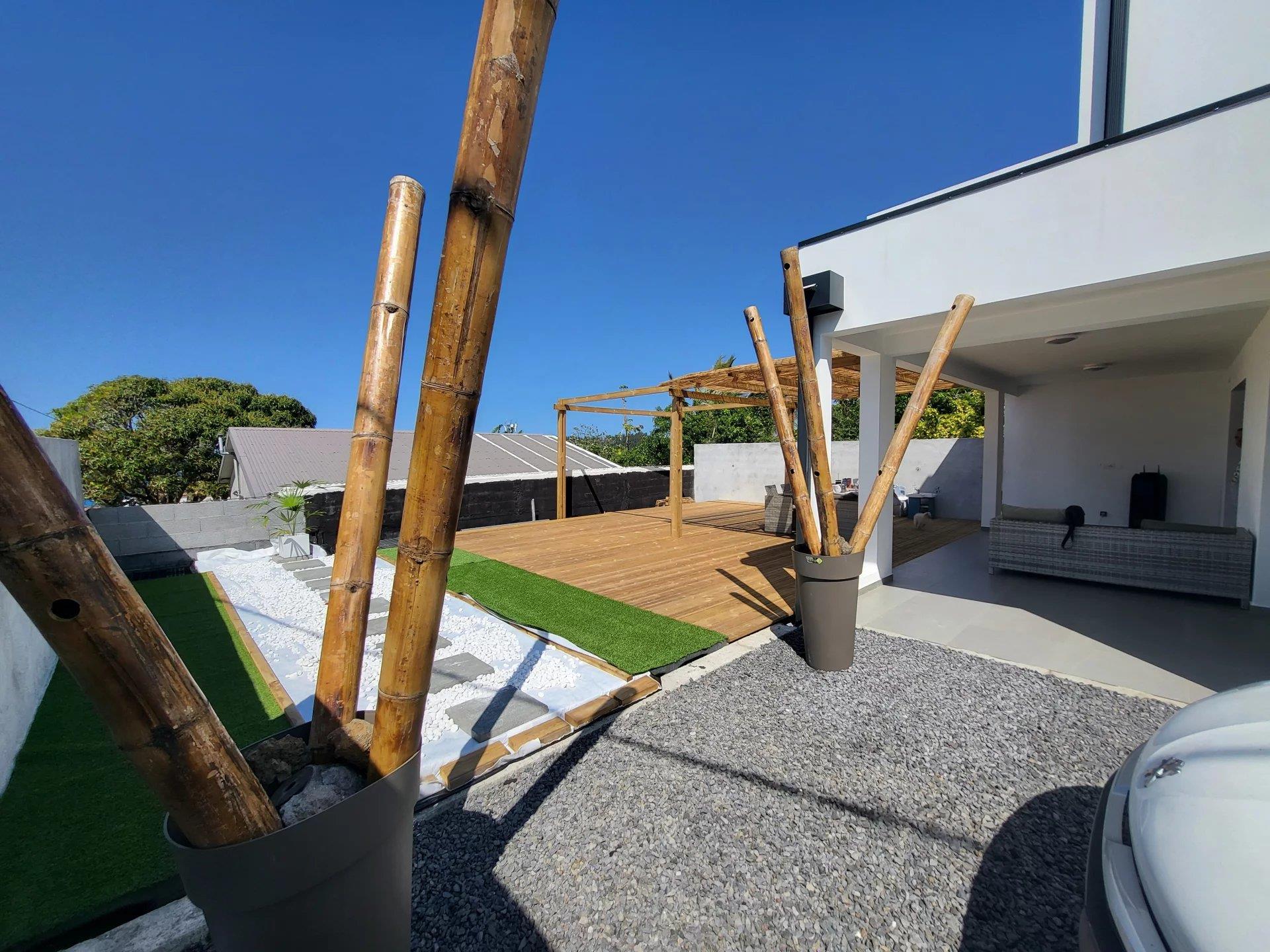 New luxury contemporary F4 villa