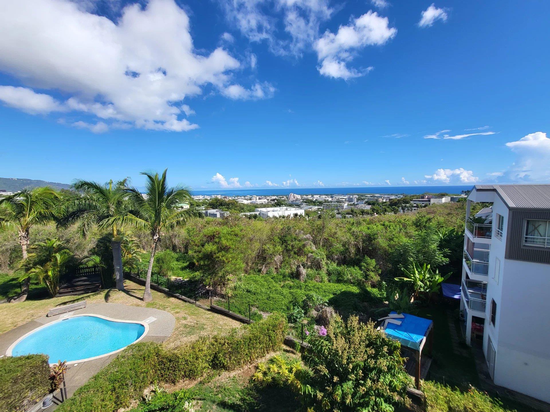 ? Sole agent – Superb T5 Duplex On Rooftop – Panoramic view – St-Clotilde