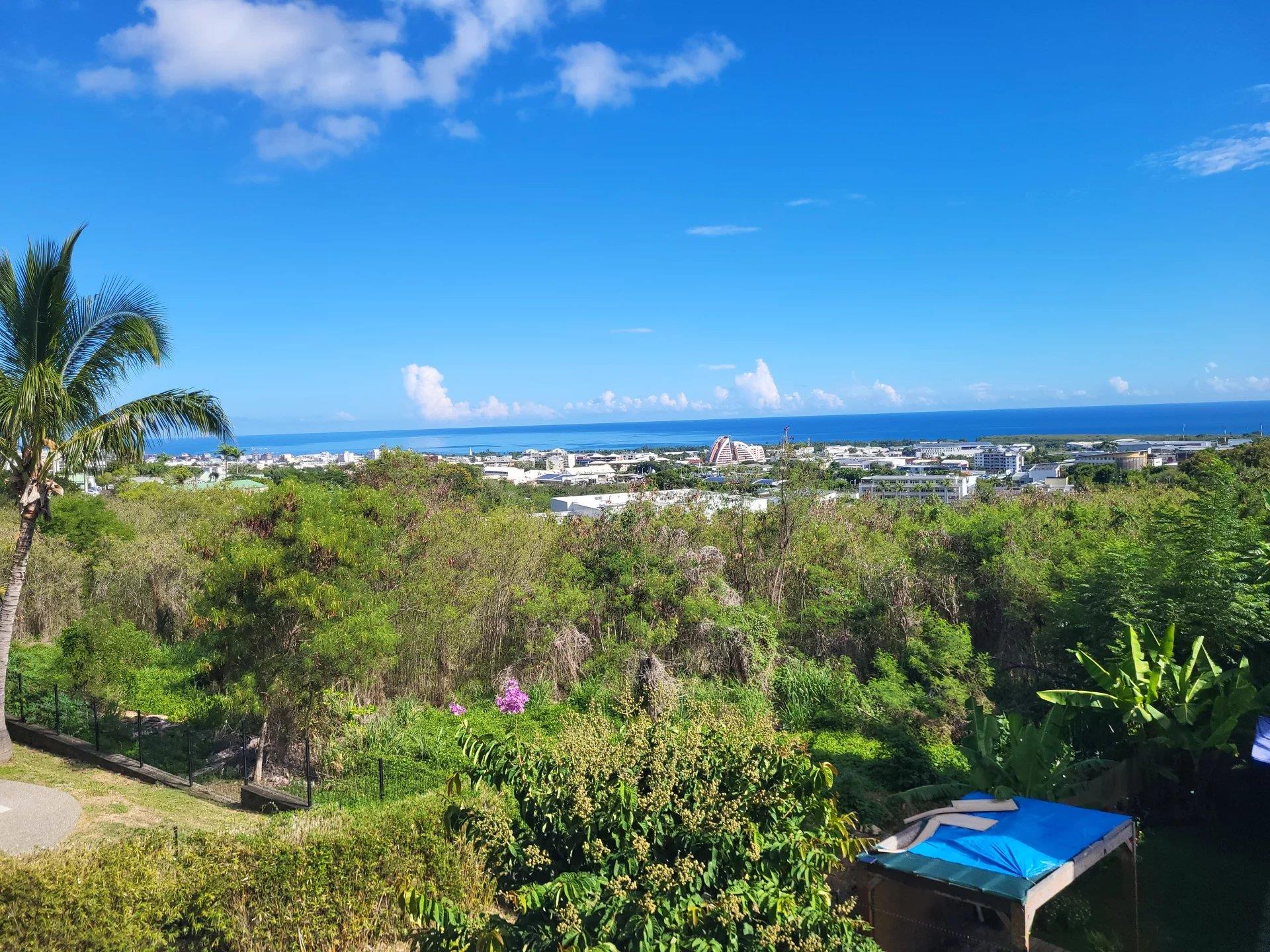 ? Sole agent – Superb T5 Duplex On Rooftop – Panoramic view – St-Clotilde